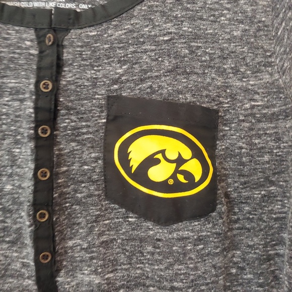 Iowa Hawkeyes Women's Top Small Pressbox Royce - Picture 2 of 5